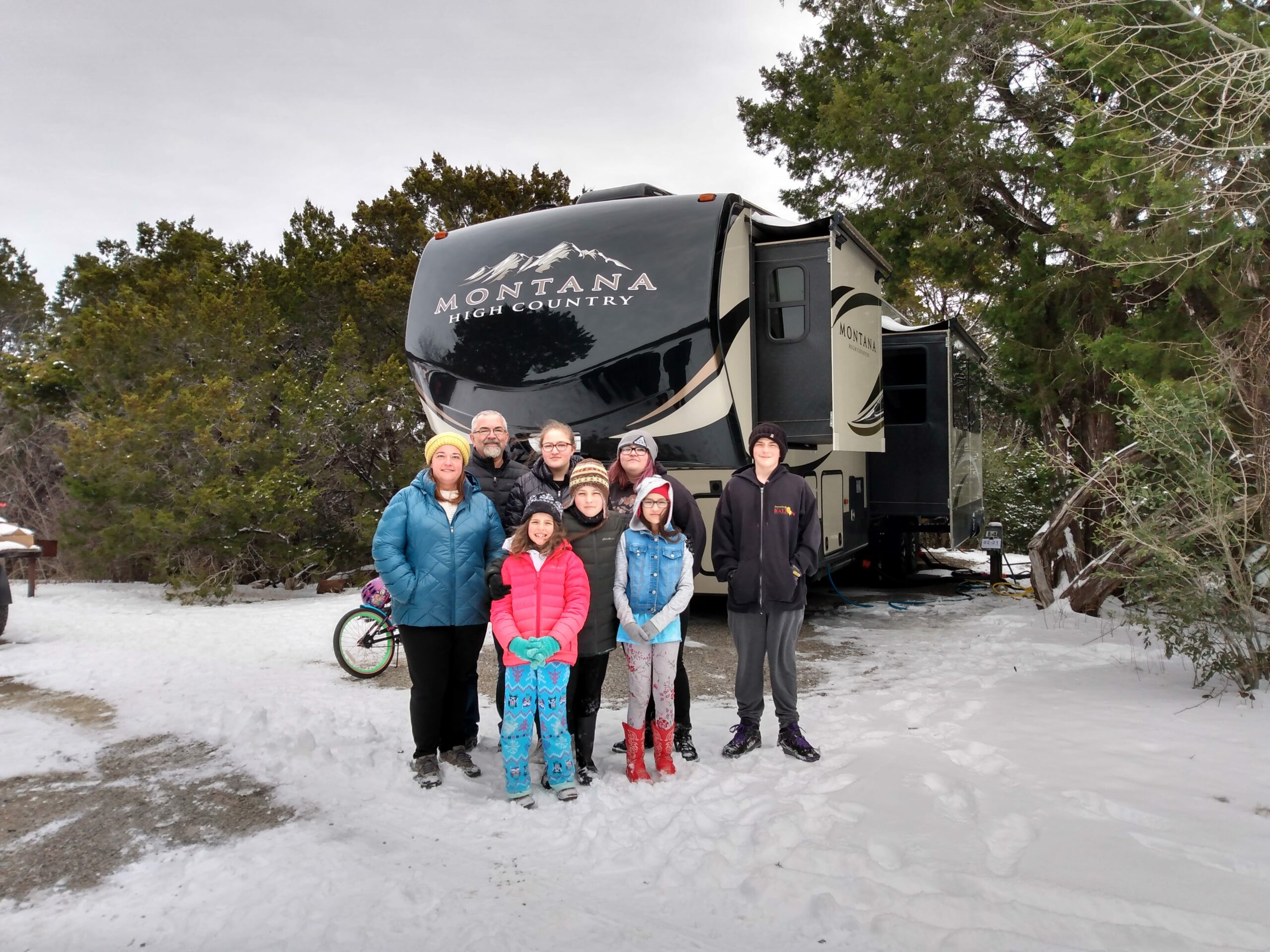 How Large Families RV, Too! 4 Examples of Thriving RVing Families 6
