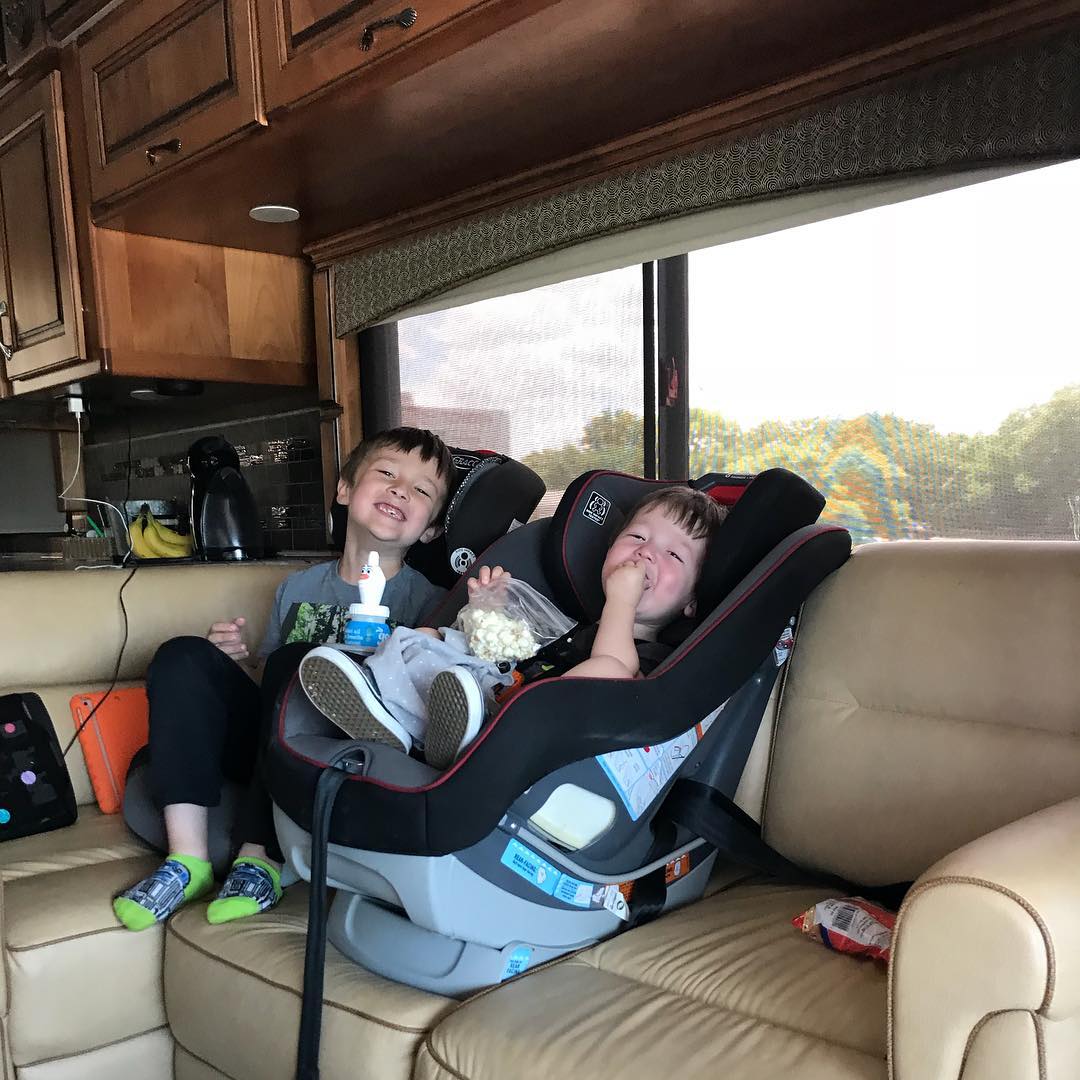 Tips For Planning Your Family's RV Travel Days 3