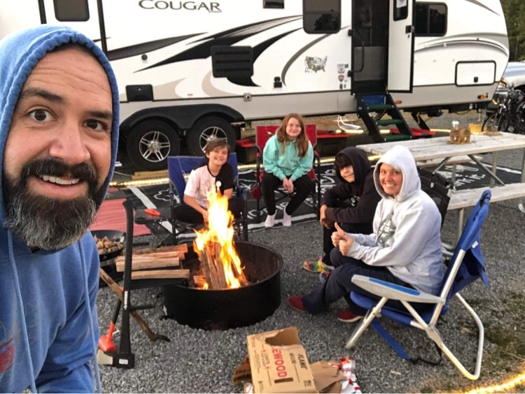 How Large Families RV, Too! 4 Examples of Thriving RVing Families 4
